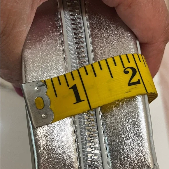 Silver Crossbody Chain Bag Purse Clutch Video Game Controller Shape Small - Picture 11 of 16